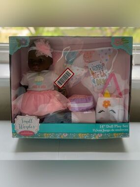 Madame Alexander Small Wonder 14" Party
Time Set - Brown Eyes
